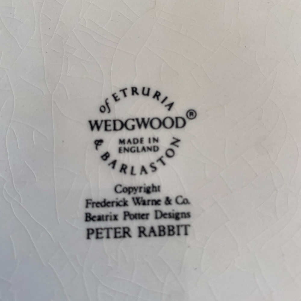Wedgwood Peter Rabbit Design Plate - Picture 3 of 6